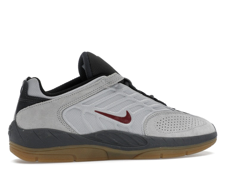 Nike SB Vertebrae Light Smoke Grey Dark Smoke Grey Black Dark Team Red