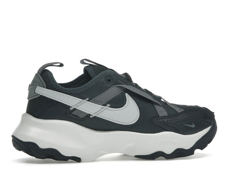 Nike TC 7900 Anthracite Platinum Tint Smoke Grey Metallic Platinum (Women's)