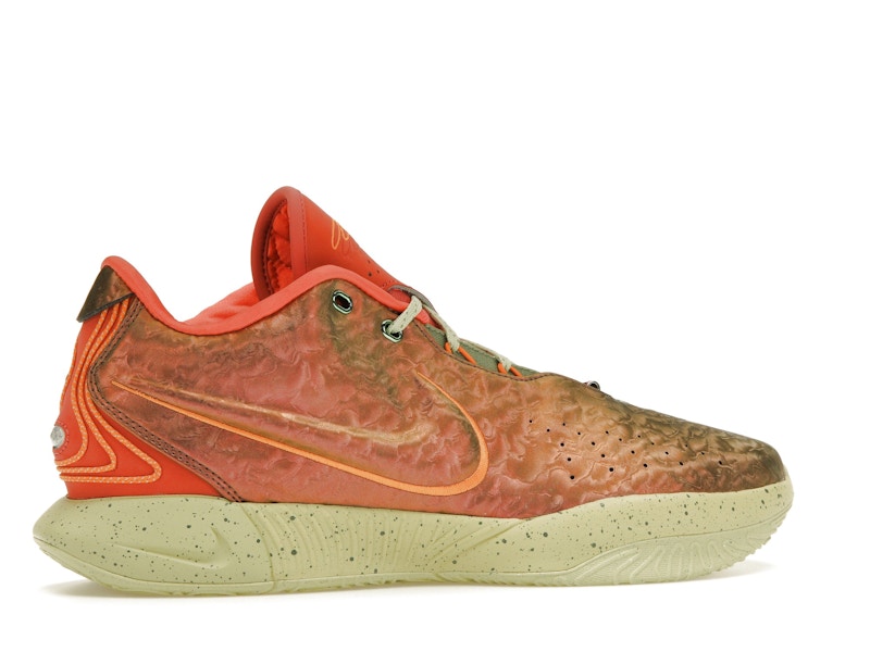 Nike LeBron 21 Queen Conch