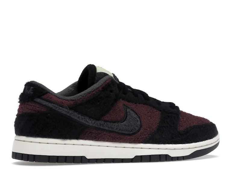 Nike Dunk Low SE Fleece Pack Burgundy Crush (Women's)