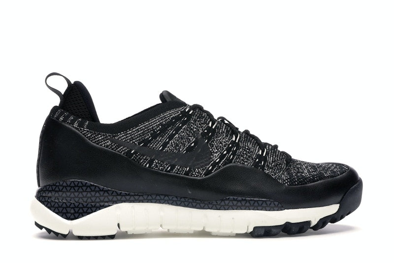 Nike Lupinek Flyknit Low Sail/Black-Anthracite