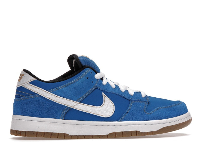 Nike SB Dunk Low Street Fighter Chun Li