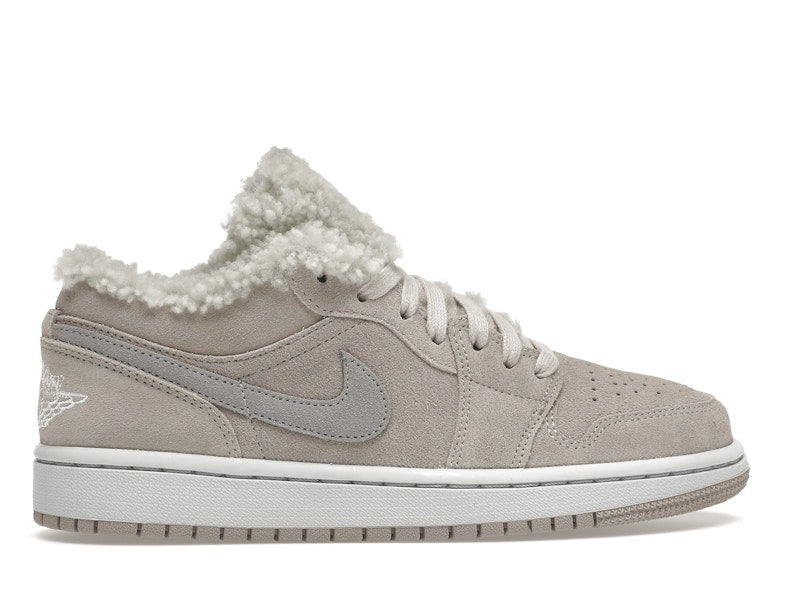 Jordan 1 Low SE Sherpa Fleece (Women's)