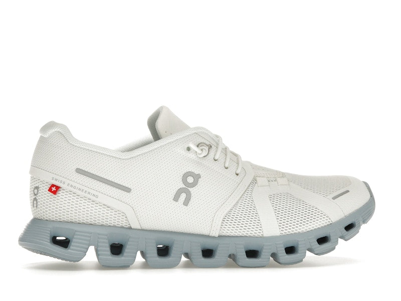 On Running Cloud 5 White Chambray (Women's)