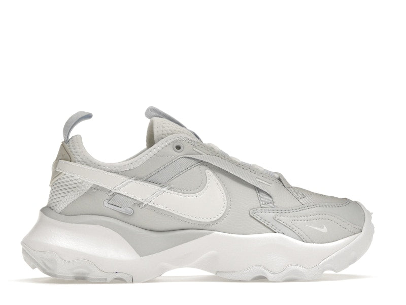 Nike TC 7900 Premium 2 Photon Dust Photon Dust Grey Fog White (Women's)