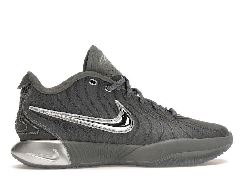 Nike LeBron 21 Resilient