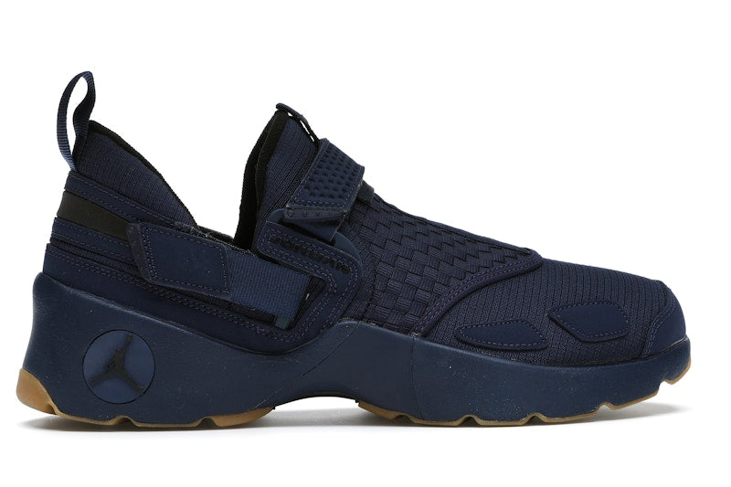 Jordan Trunner LX Navy Gum