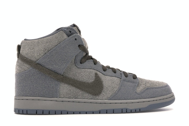 Nike SB Dunk High Tauntaun