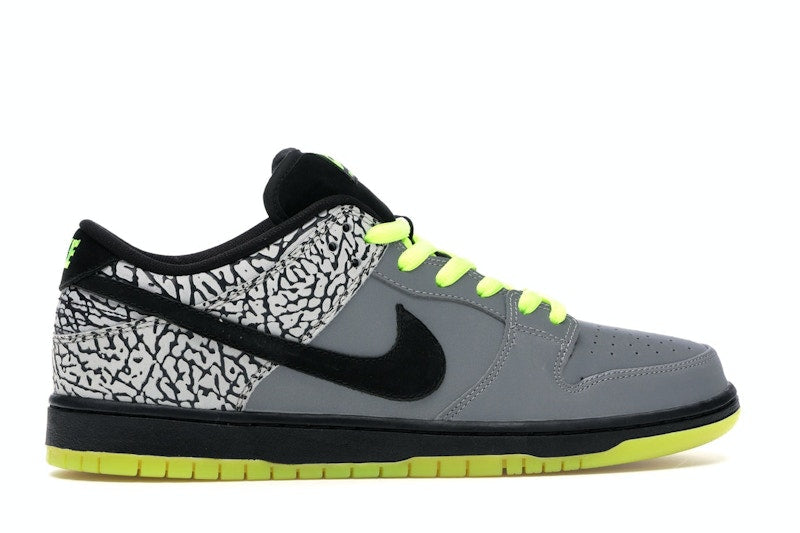 Nike SB Dunk Low DJ Clark Kent x Primitive 112