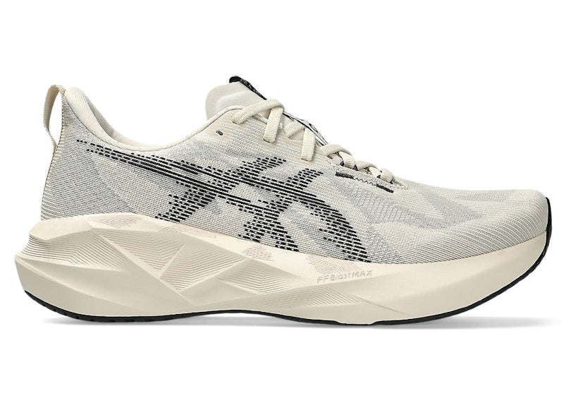 ASICS Novablast 5 Oatmeal Black