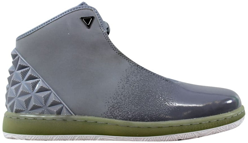 Jordan Instigator Wolf Grey White