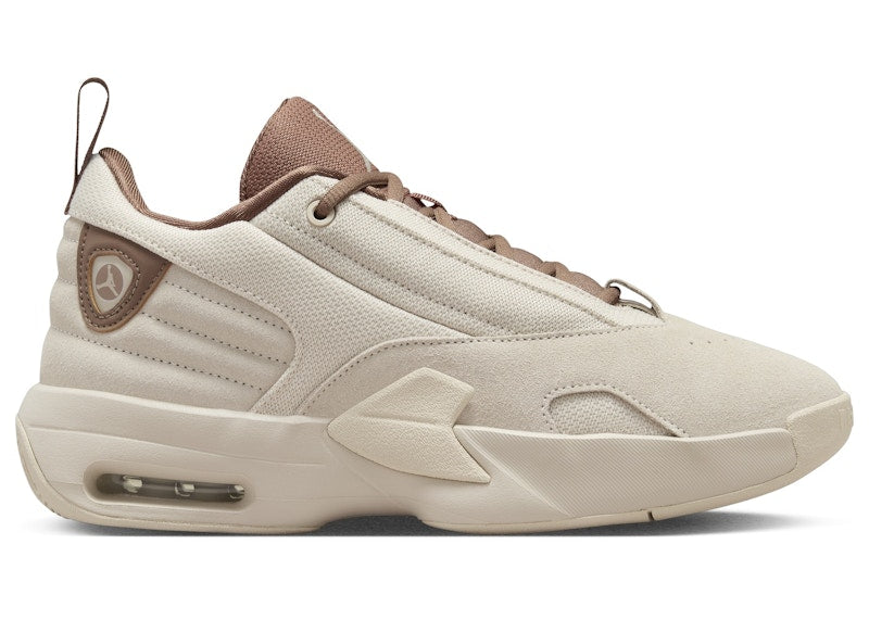 Jordan Max Aura 6 Legend Light Brown Archaeo Brown (Women's)