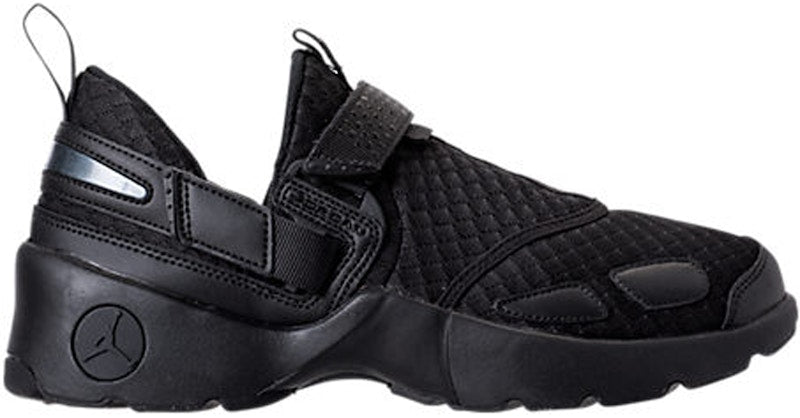 Jordan Trunner LX Triple Black