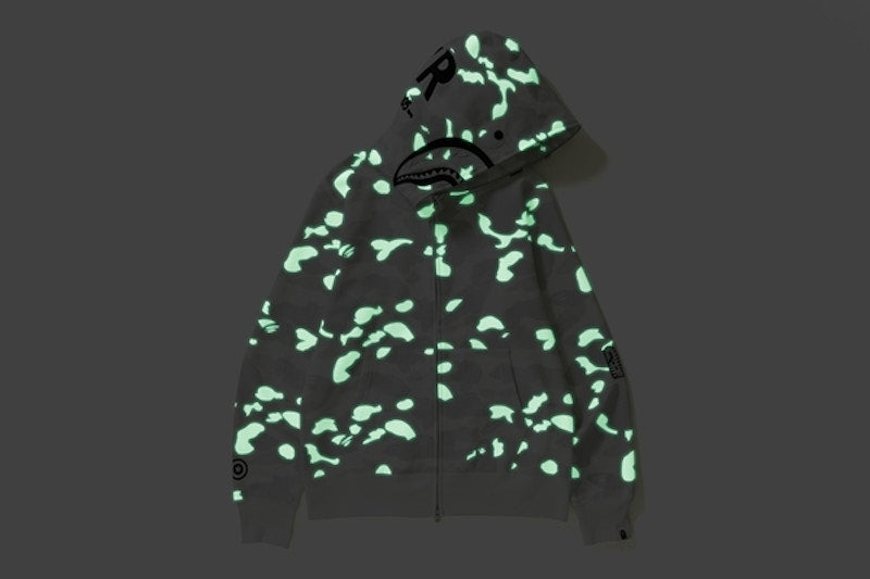 BAPE City Camo Shark Full Zip Hoodie White/Black