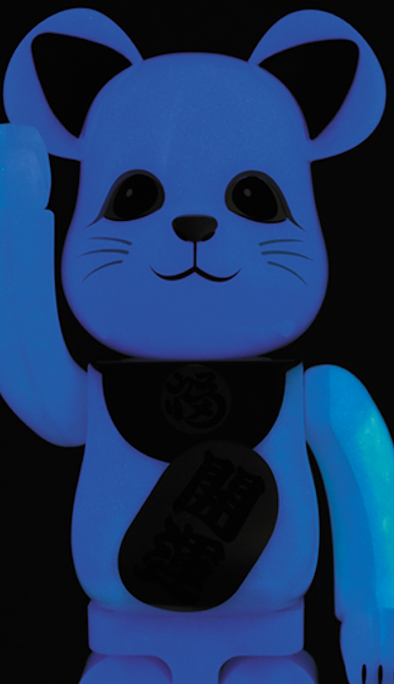 Bearbrick Beckoning Cat GITD 400% Blue