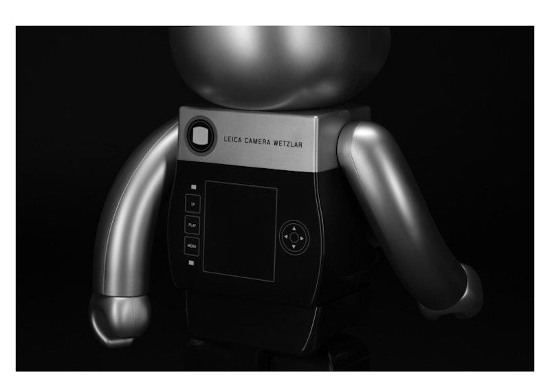 Bearbrick x Leica 1000%