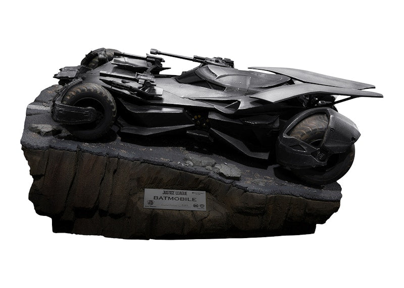 Beast Kingdom Justice League Master Craft Batmobile (Master Craft) Figure