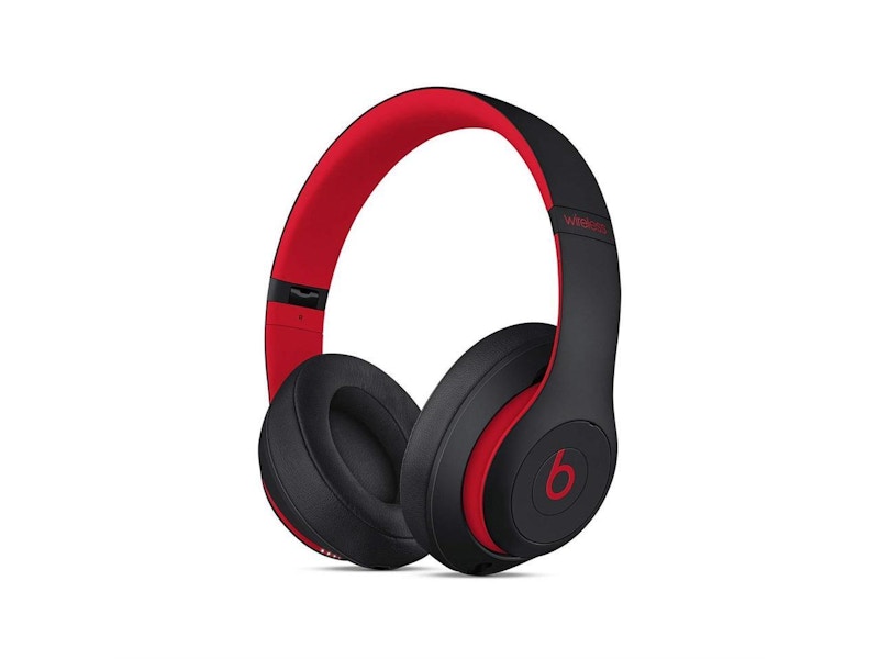 Beats by Dr. Dre Studio3 Wireless Headphones MRQ82LL/A Difiant Black/Red