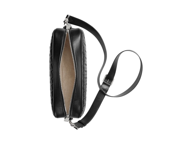 Bottega Veneta Camera Bag Medium Intrecciato Black