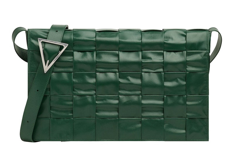 Bottega Veneta Cassette Crossbody Bag Maxi Intreccio Raintree