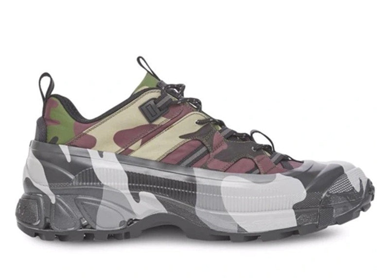 Burberry Arthur Camo Green