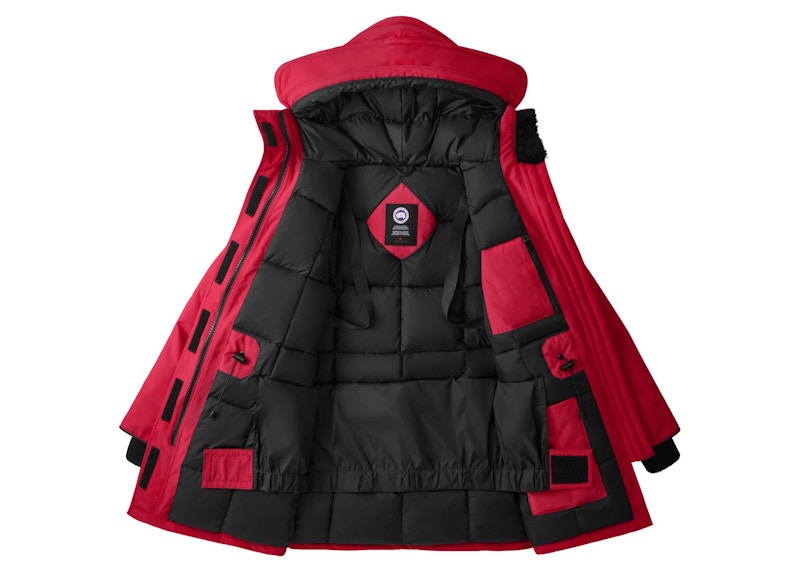 Canada Goose Women's Expedition Heritage Parka Jacket (Classic Fit) Red