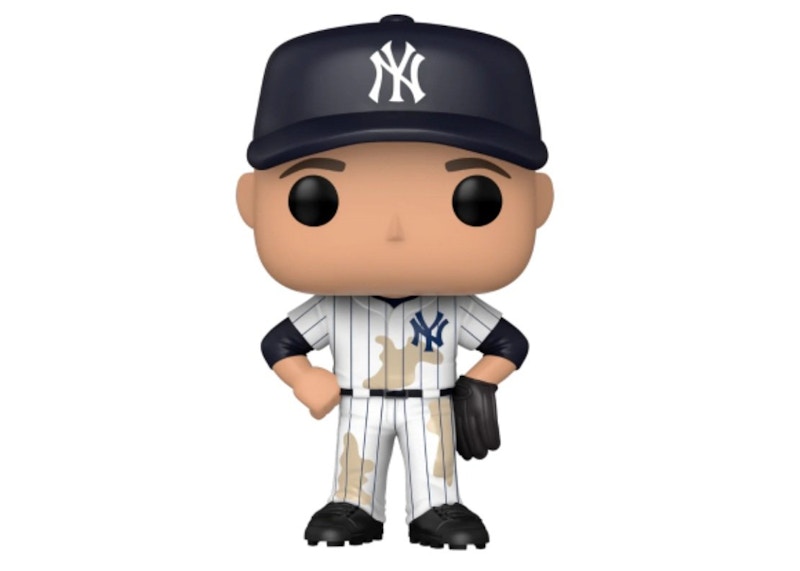 Funko Pop! Sports Legends New York Yankees Derek Jeter Chase Edition Funko Shop Exclusive Figure #11