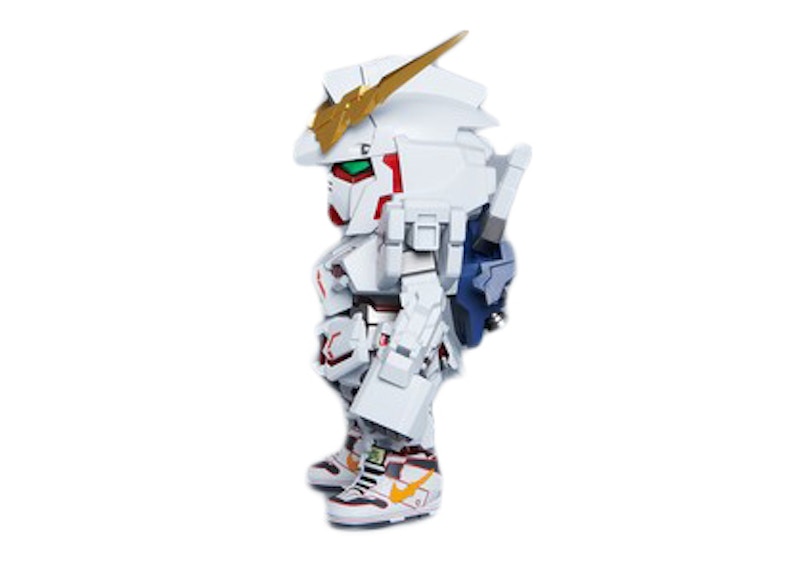 Bandai Gundam x Nike SB Unicorn QMSV RX-0 (Destroy Mode) Action Figure