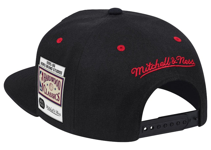Hebru Brantley x Mitchell & Ness Chicago Bulls Hat Black