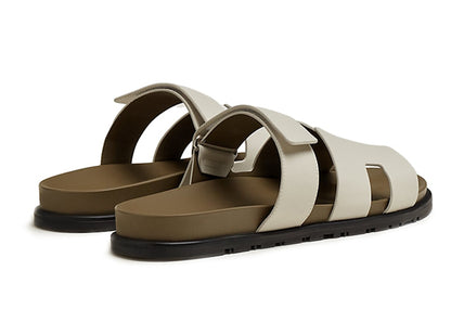 Hermes Chypre Sandal Beige Glaise Vert Toundra Grained Leather (M)