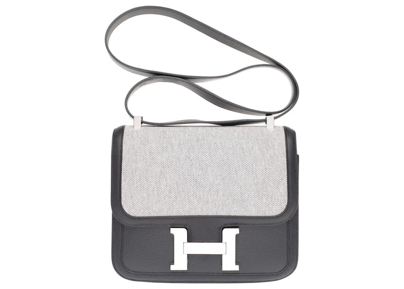 Hermes Constance 24 Black