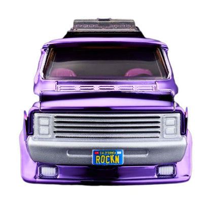 Hot Wheels Collectors RLC Exclusive '70 Dodge Tradesman Van
