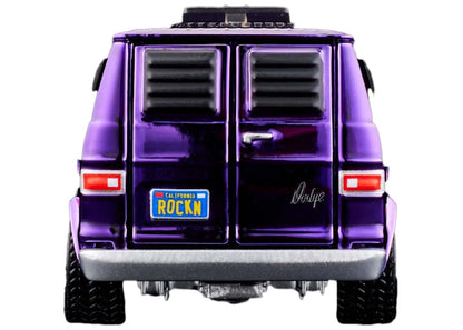Hot Wheels Collectors RLC Exclusive '70 Dodge Tradesman Van