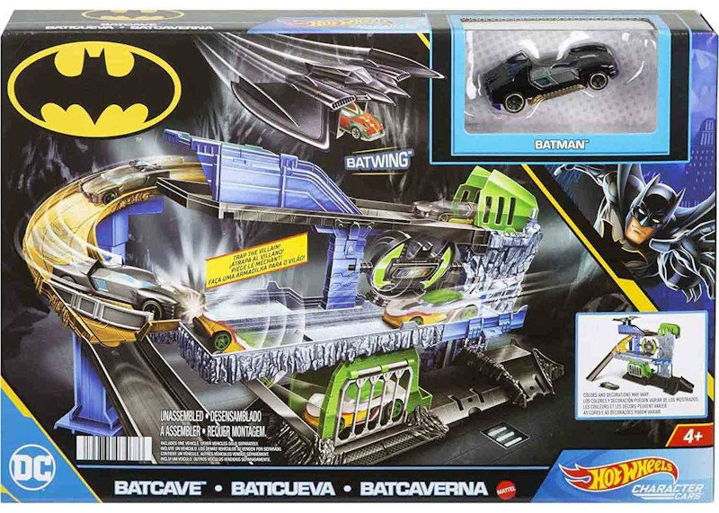 Hot Wheels DC Batcave Playset