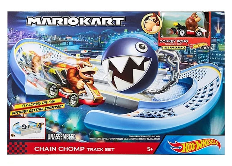 Hot Wheels Mario Kart Chain Chomp Track Set
