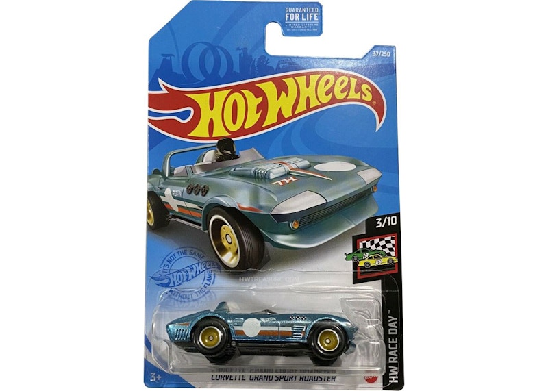 Hot Wheels Super Treasure Hunt 2021 Corvette Grand Sport Roadster