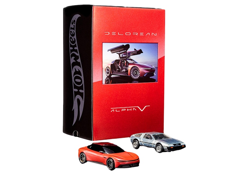 Hot Wheels x DeLorean DMC-12 & Alpha5 Collector Set