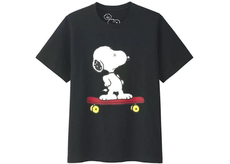 KAWS x Uniqlo x Peanuts Snoopy Skateboarding Tee (Asia Sizing) Black