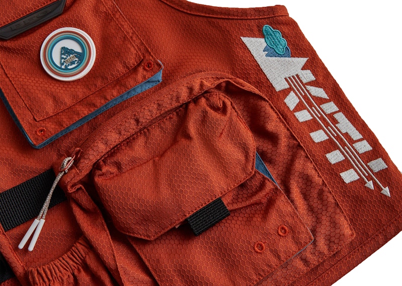 Kith Columbia Henrys Fork V Vest Sanguine