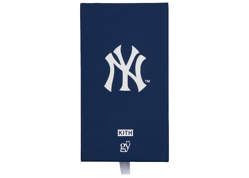 Kith Greg Yuna for New York Yankees Pendant Necklace Gold