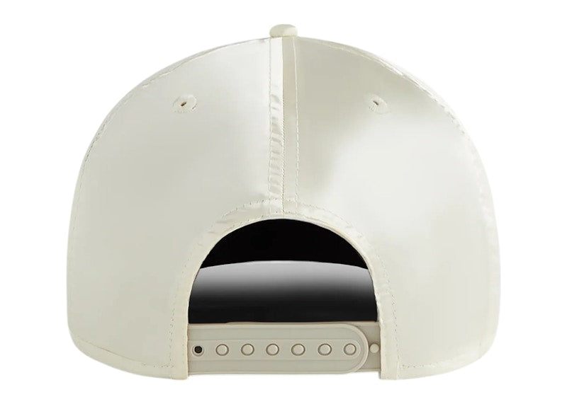 Kith New Era New York Yankees Satin 9FORTY Snapback Arete