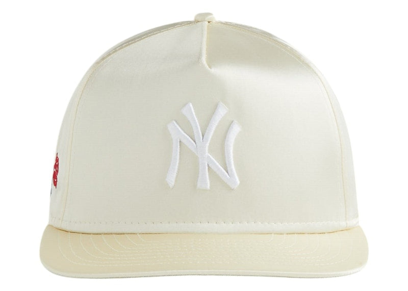 Kith & New Era The New York Yankees Satin 9Forty Snapback Arete