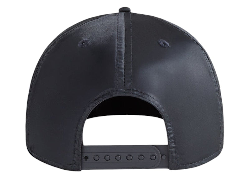 Kith & New Era The New York Yankees Satin 9Forty Snapback Vague