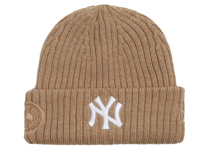 Kith New Era for New York Yankees Beanie Chestnut