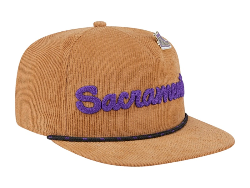 NBA Sacramento Kings New Era Victory Grove Corduroy Sneaker Pin Golfer Snapback Hat Tan