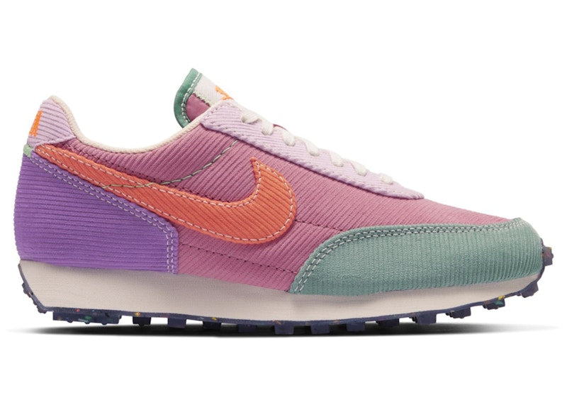 Nike Daybreak Corduroy Desert Berry (Women's)