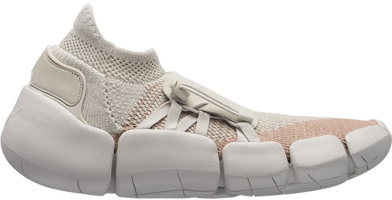 Nike Footscape Flyknit DM Light Bone