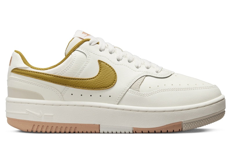 Nike Gamma Force Sail Light Orewood Brown Amber Brown Bronzine (Women's)