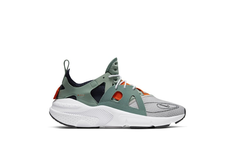 Nike Huarache Type Silver Pine