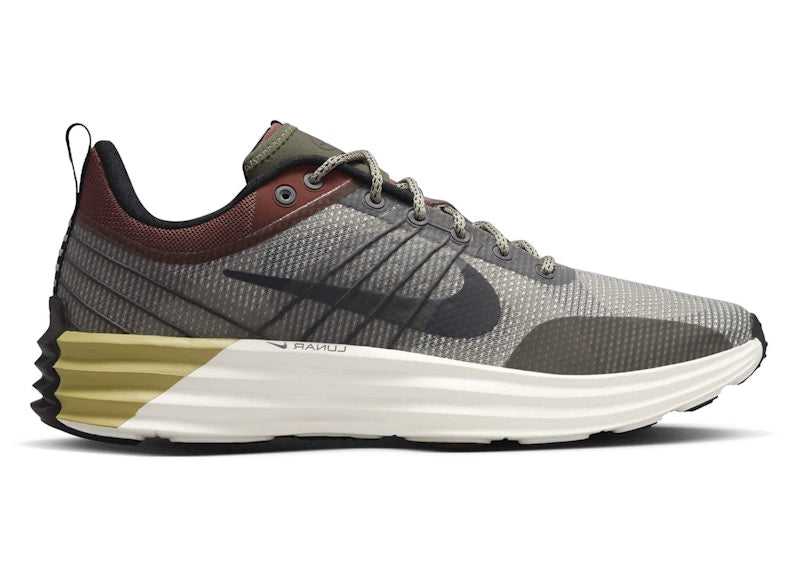 Nike Lunar Roam SE Light Army Red Sepia Medium Olive Black